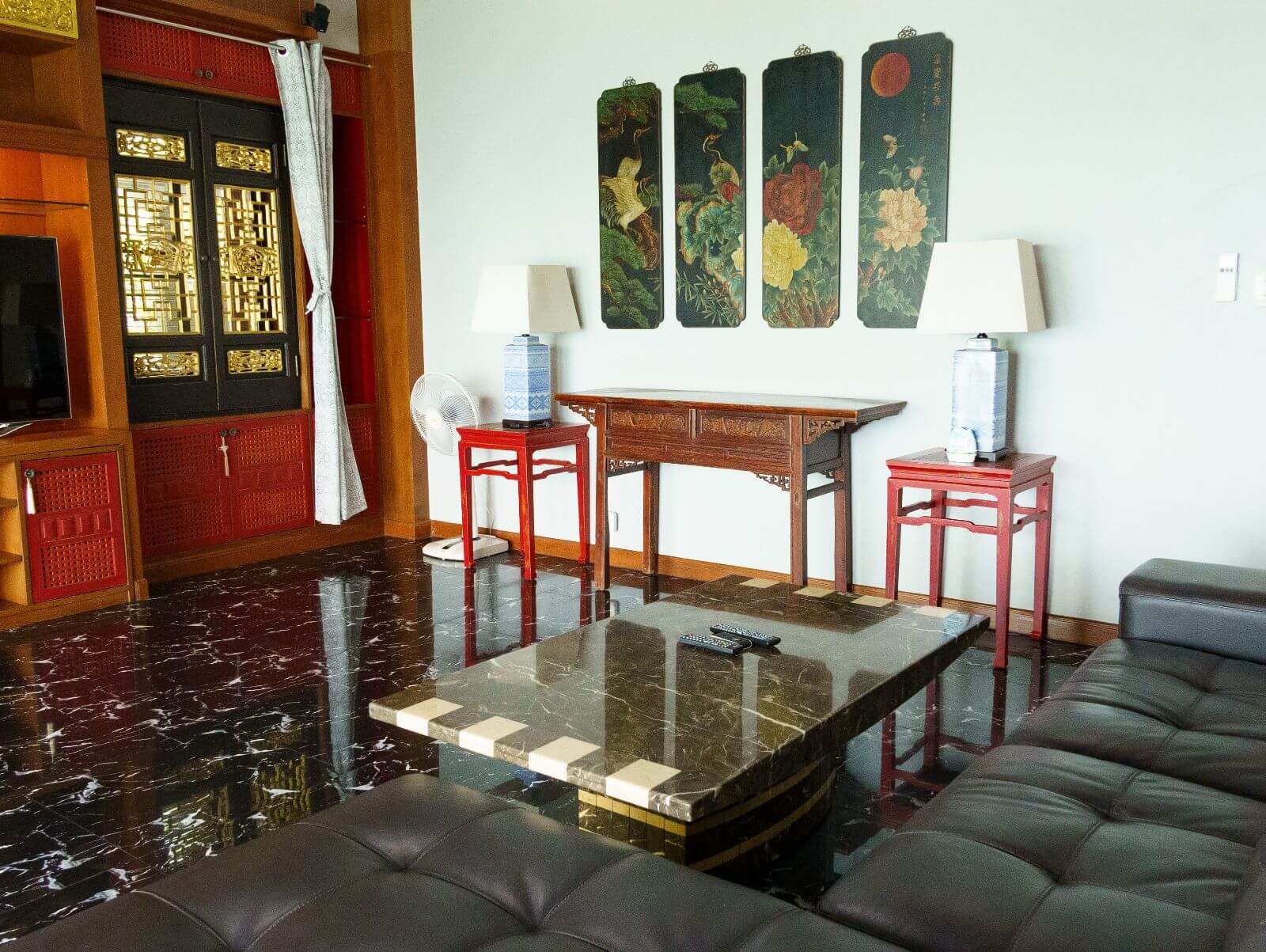 Ideal villa on rocky cliffs in Kamala area, 4 bedrooms