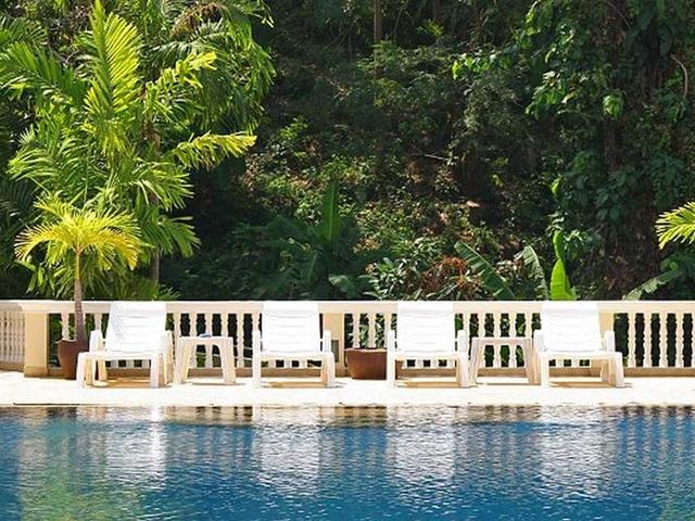 1 bedroom apartment with balcony and garden, Karon