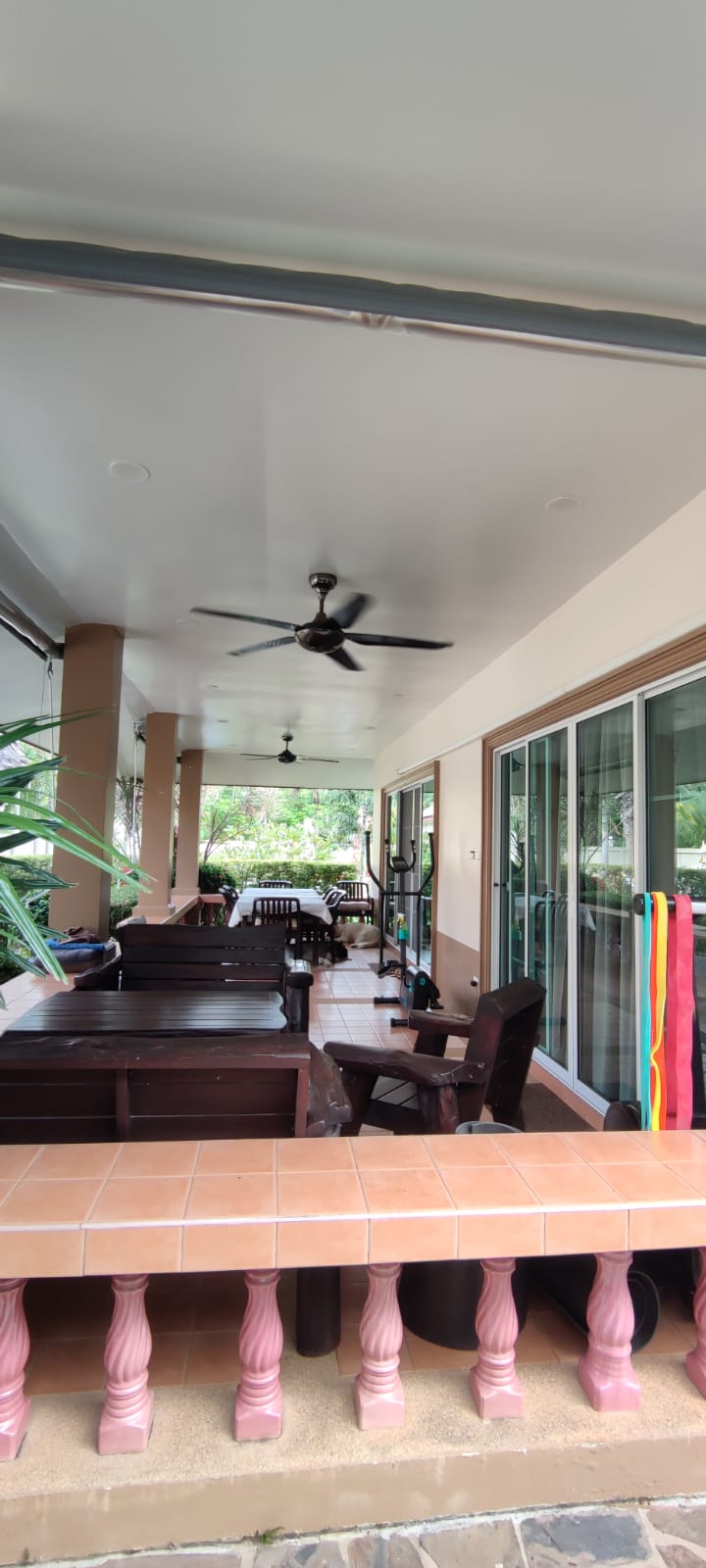 Modern 4 bedroom villa with covered terrace and parking, Rawai