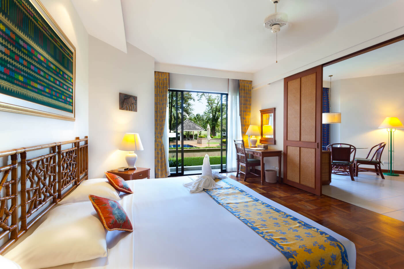 Spacious two-bedroom apartment in a cozy complex, Bangtao