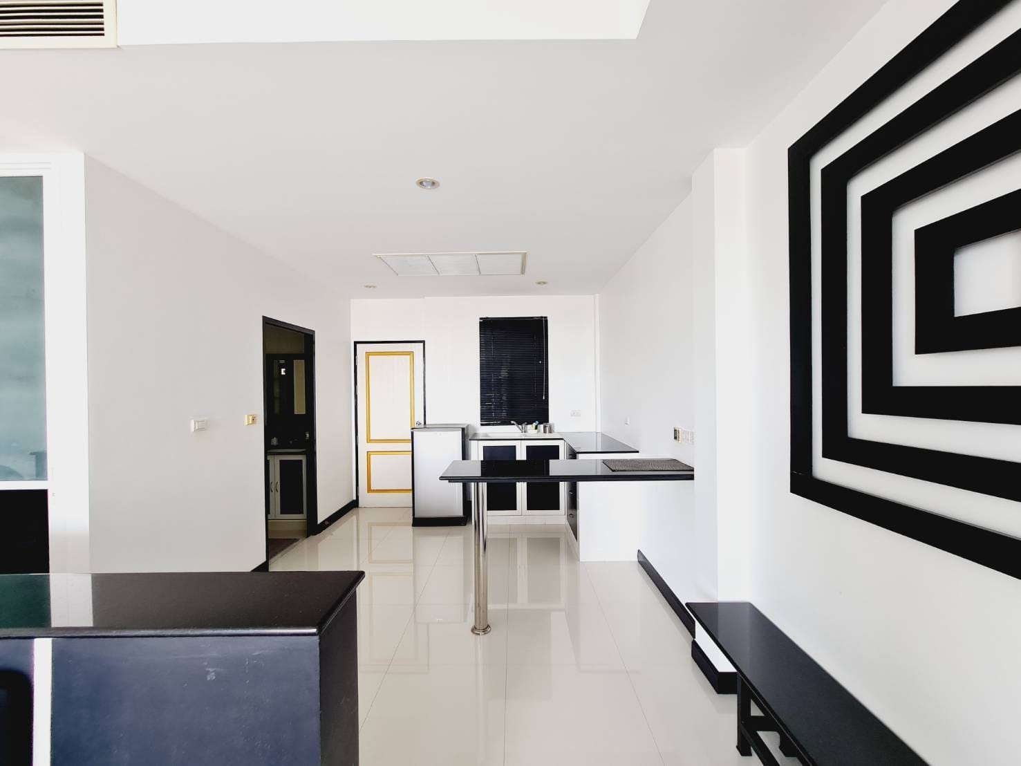 Studio apartment with sea view, Karon