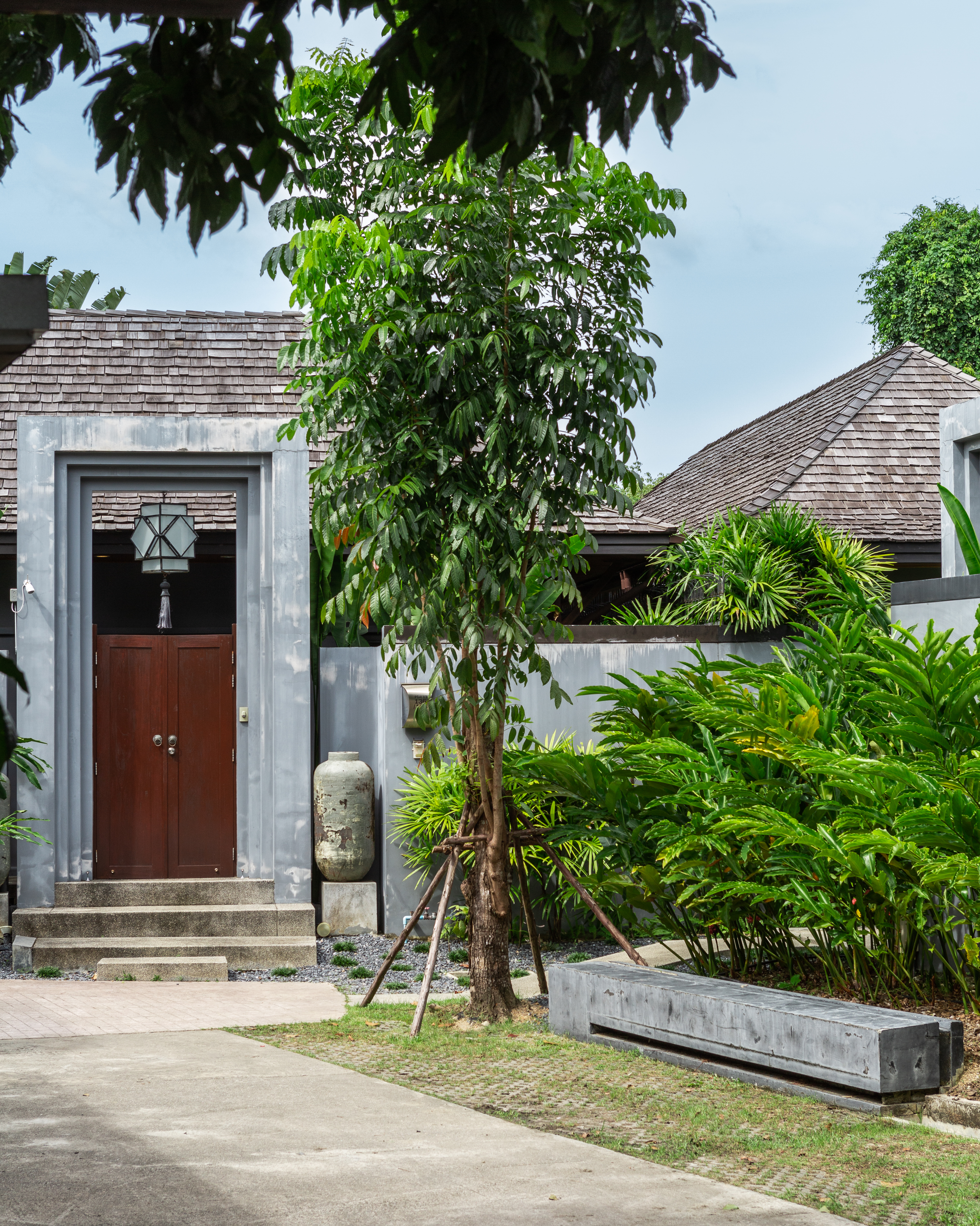 Villa with a pool in Nai Harn, 2 bedrooms