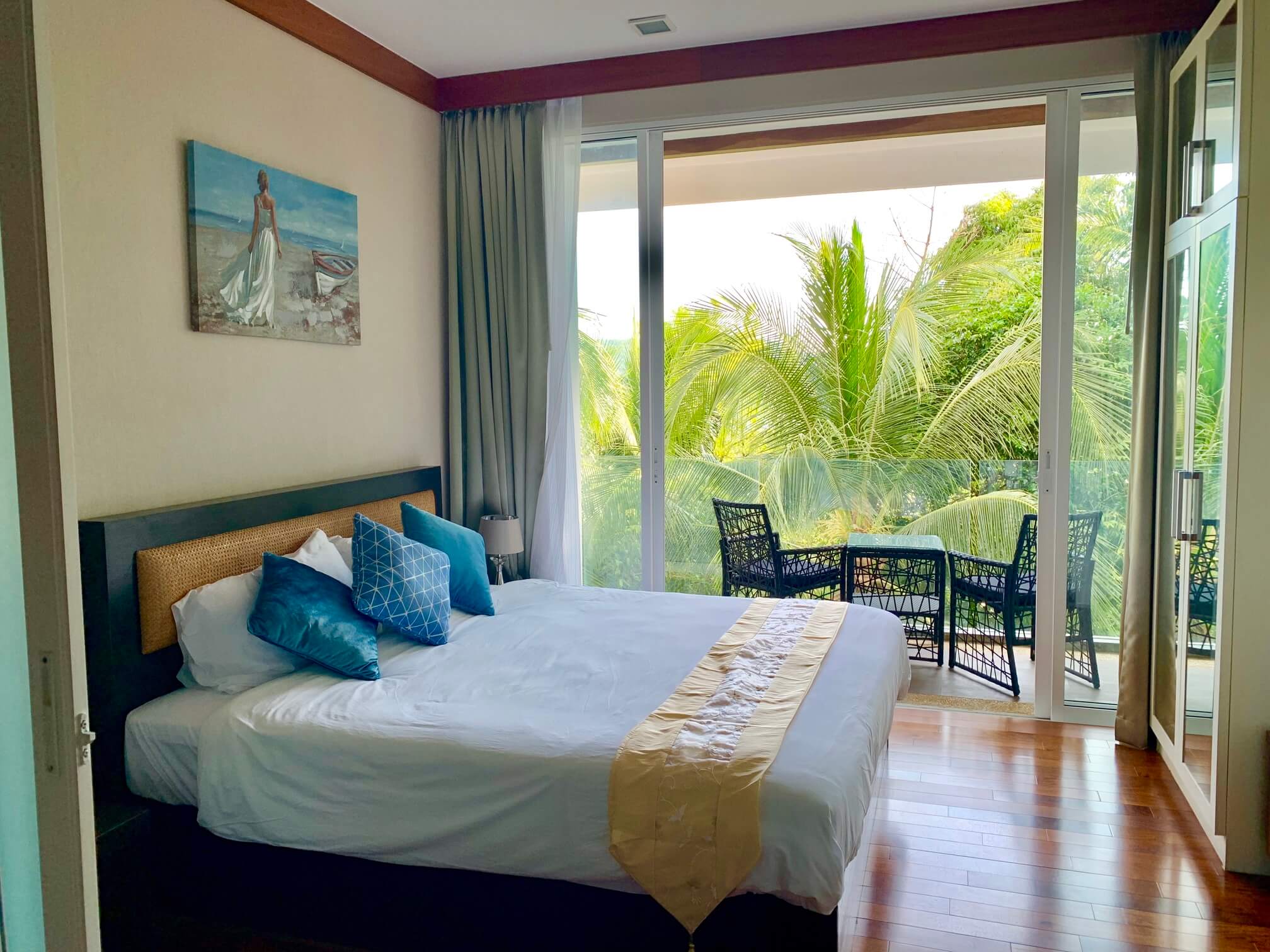 Modern Stylish One-Bedroom Apartment, Kata