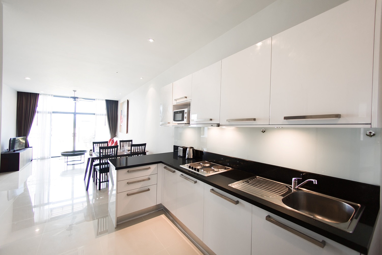 Villa with a pool in Nai Harn, 2 bedrooms