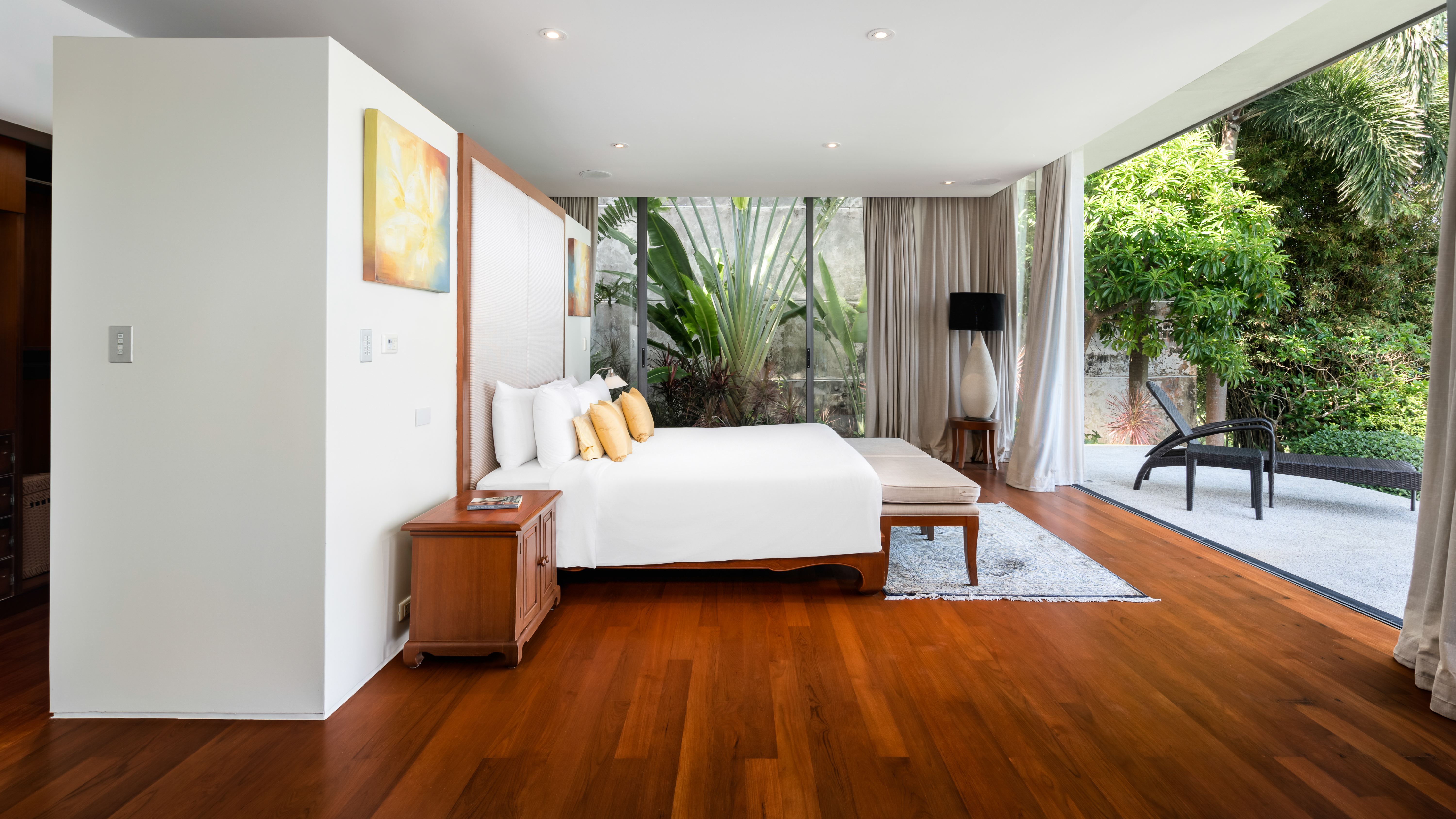 Seafront villa with stylish interior design, 6 bedrooms, Kathu