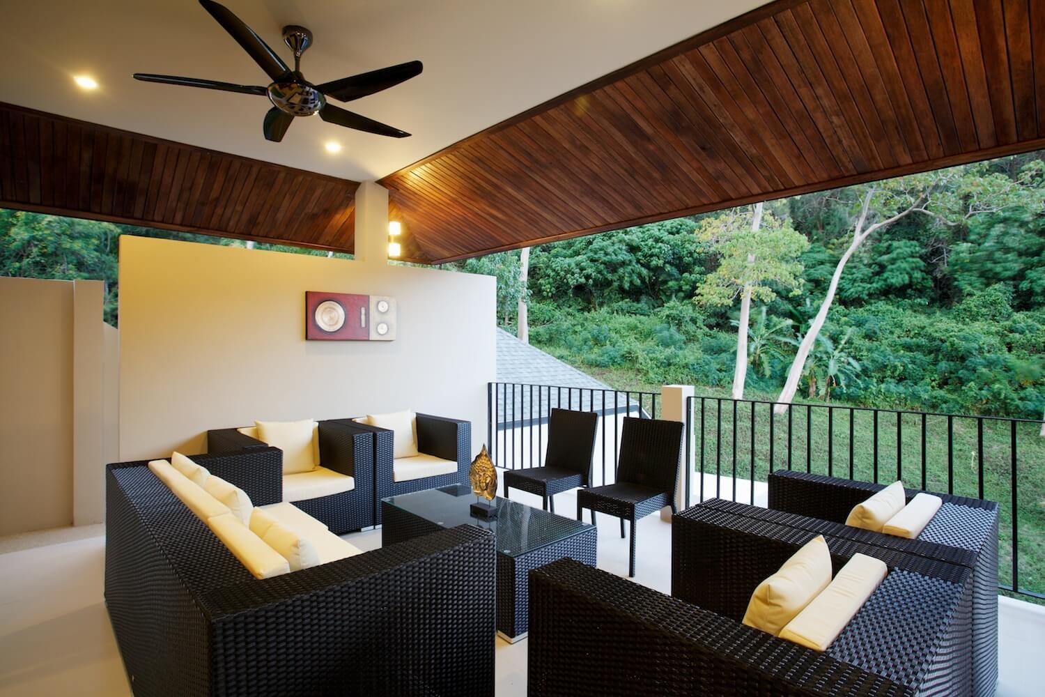 Spacious 7 bedroom villa, Nai Harn