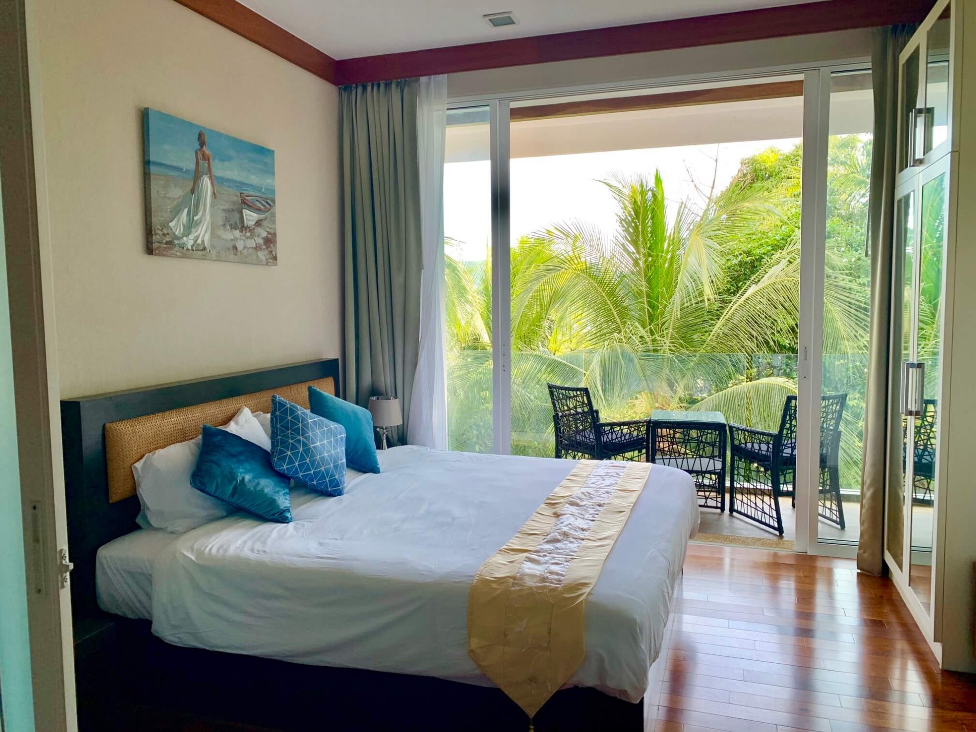 Modern Stylish One-Bedroom Apartment, Kata