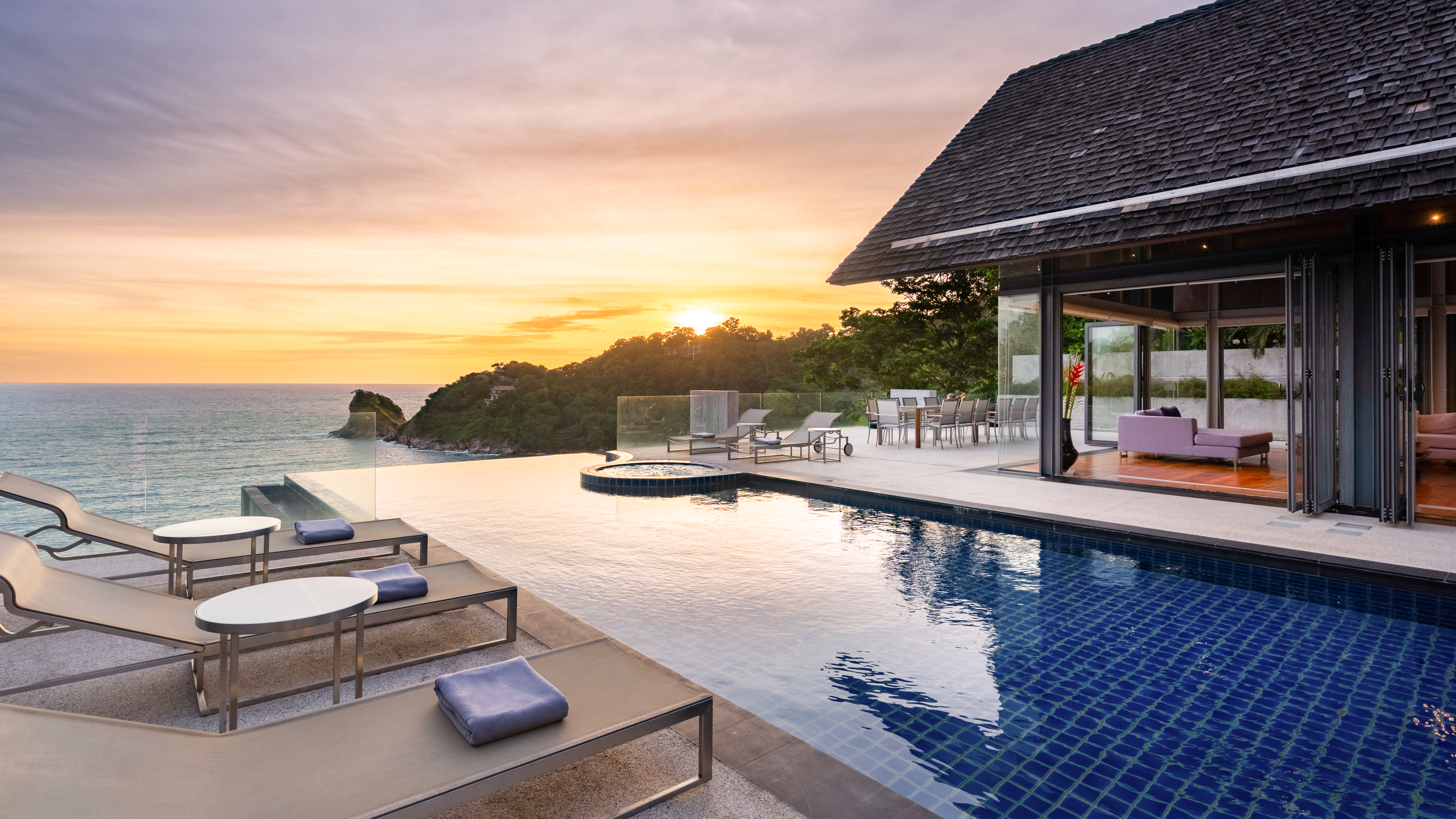 Seafront villa with stylish interior design, 6 bedrooms, Kathu