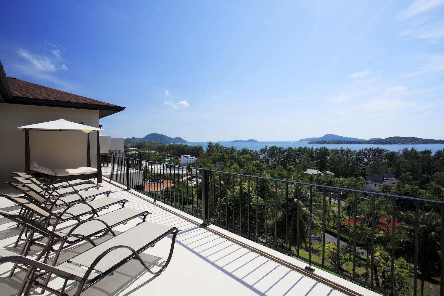 Villa with pool and private terrace, 9 bedrooms, Rawai