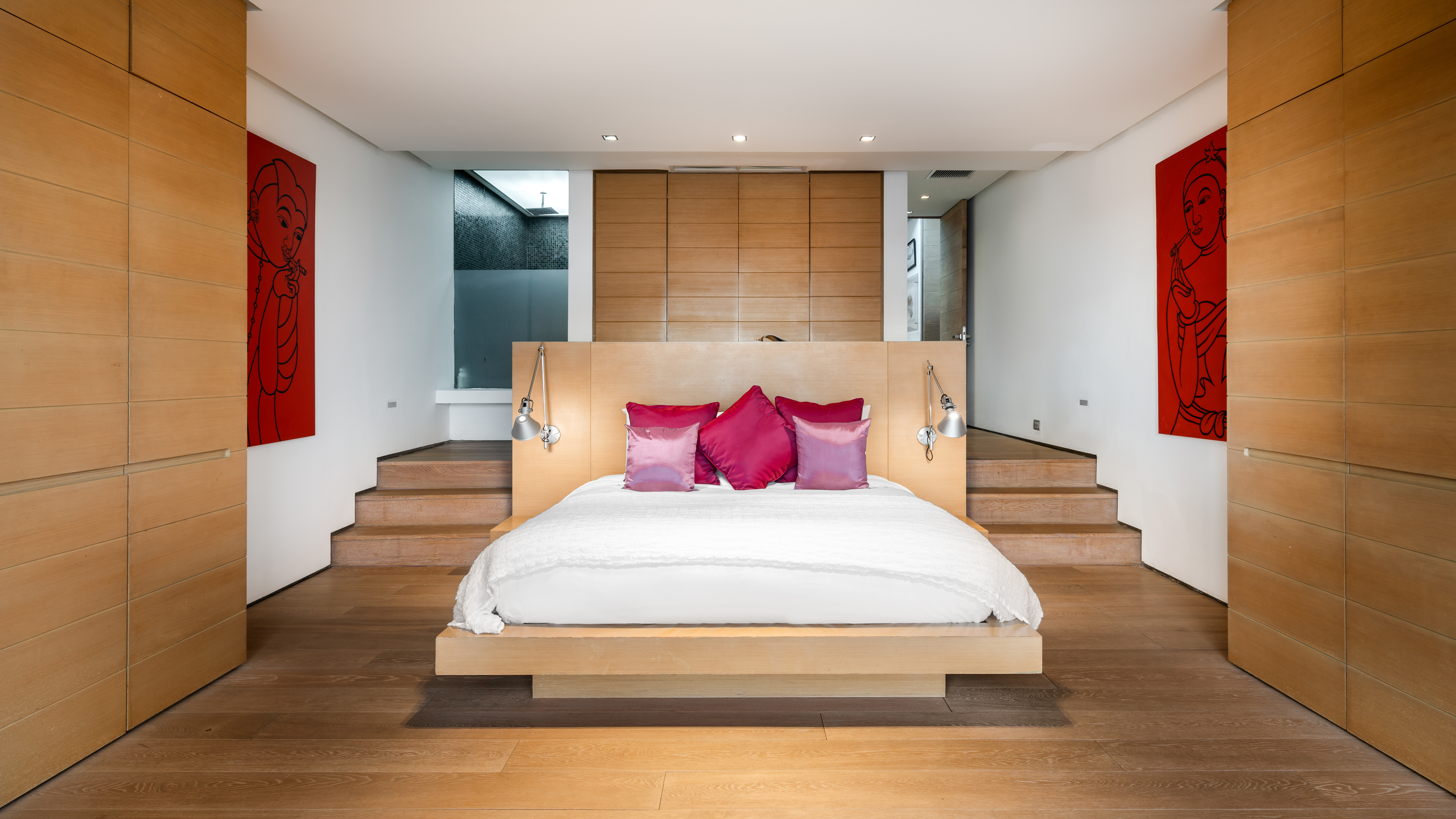 Spacious modern villa with designer renovation on the beachfront, 5 bedrooms, Kathu