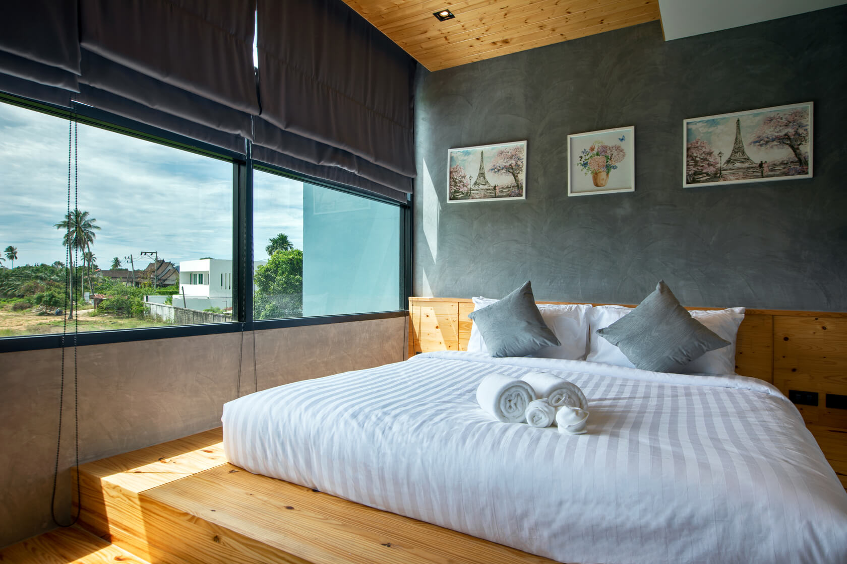 Studio apartment in a modern condominium, Naiharn