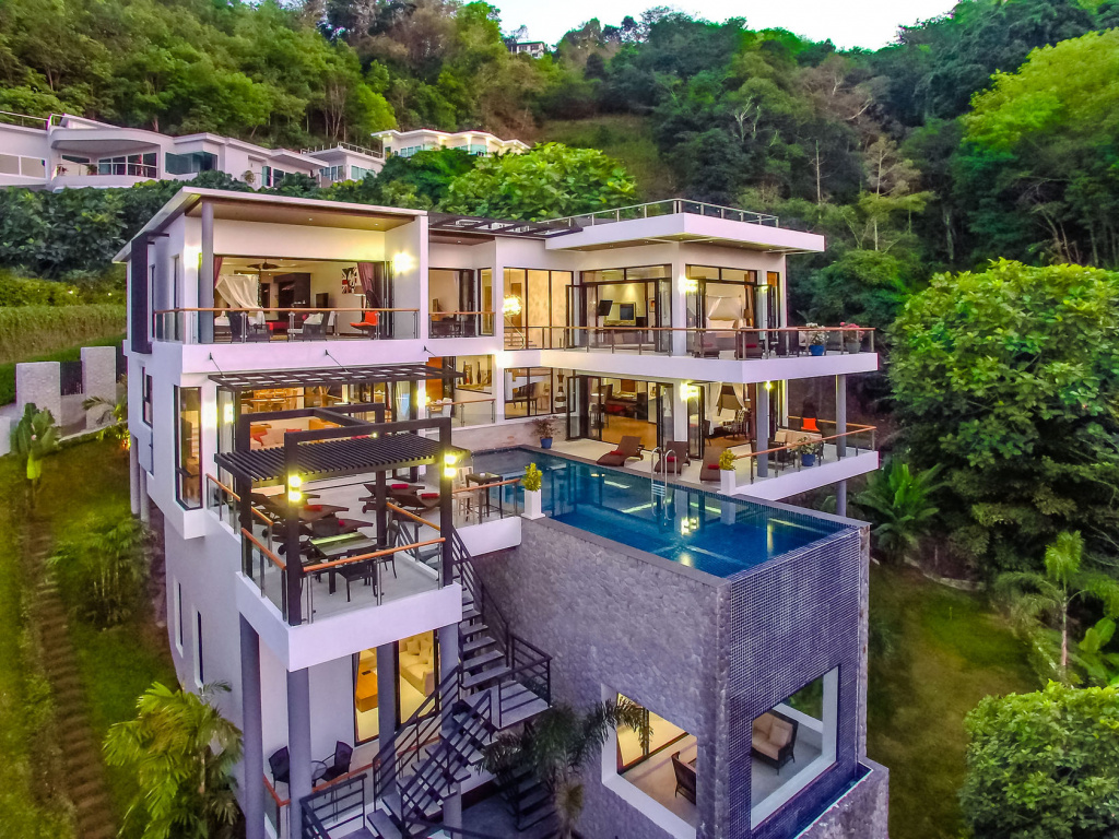 Phuket_GrandVilla_1.jpg Phuket_GrandVilla_1.jpg