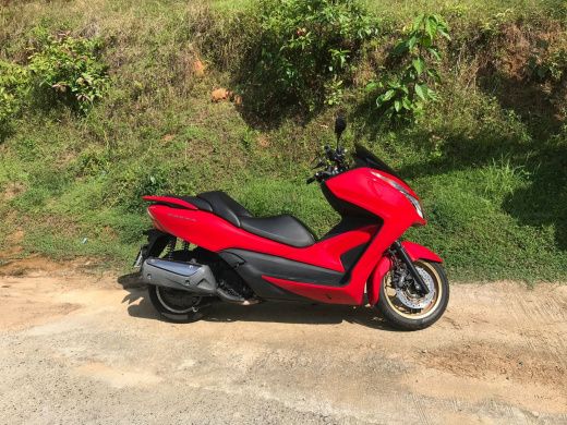 Скутер Honda FORZA 300сс 2013 год