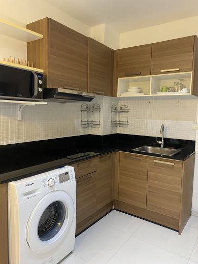 2-х-комнатные апартаменты с видом на город и зелень, Най Харн