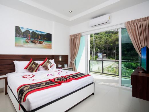 Villa with private pool and modern interior, 3 bedrooms, Kata Karon