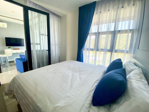 Apartment with a separate bedroom and sea views, Surin