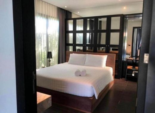 Well maintained 2 bedroom villa with garden and seating area in Chalong