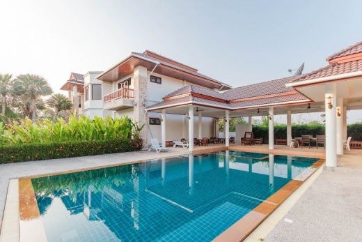 Stylish, spacious apartment with 3 bedrooms 130 sq/m, Nai Harn
