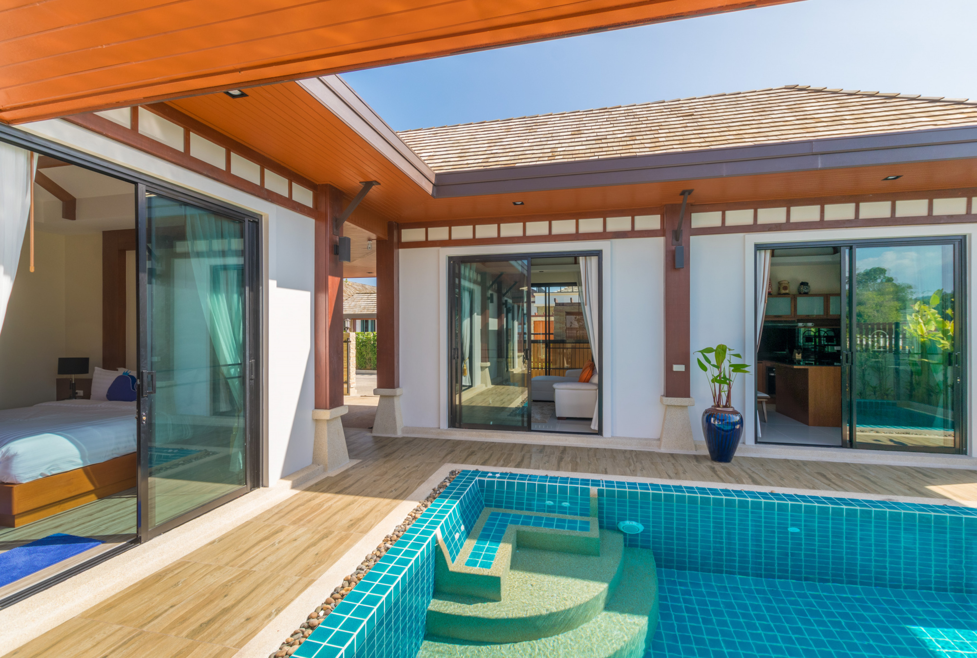 Семейные виллы LUX Pool Villa с отличным расположением, 3 спальни, Раваи