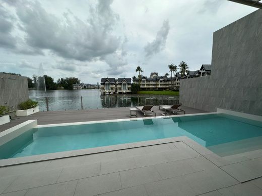 Апартаменты с 2 спальнями в комплексе Angsana Beachfront