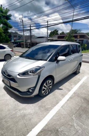 Toyota Sienta 2022