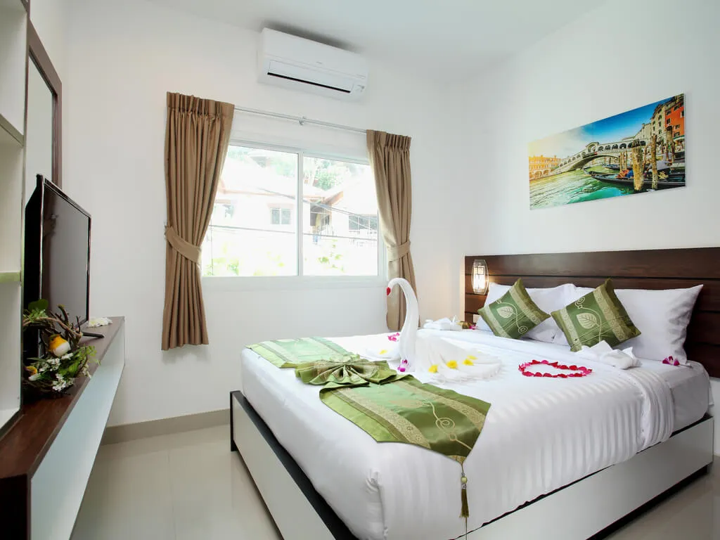 Villa with private pool and modern interior, 3 bedrooms, Kata Karon