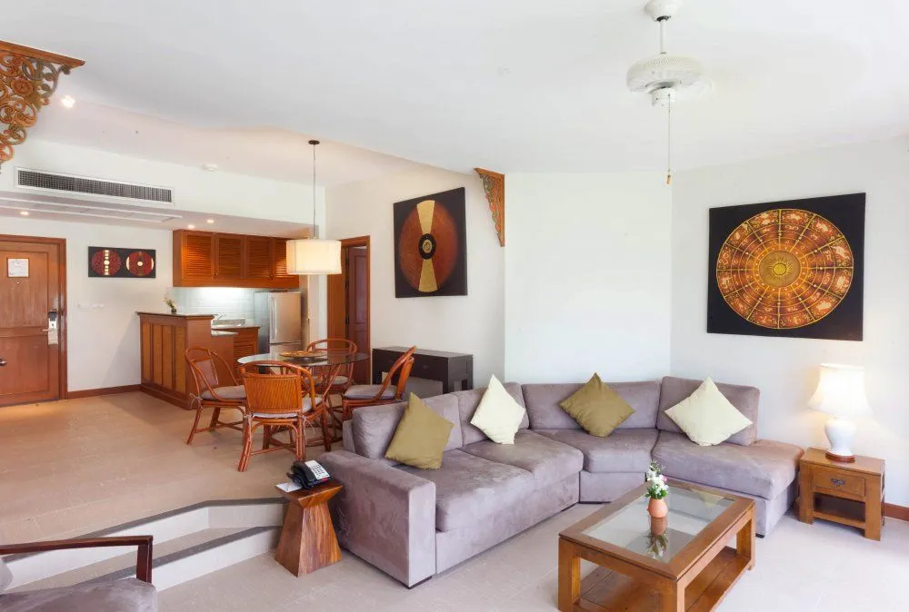 Просторные апартаменты с двумя спальнями  в уютном комплексе, район Банг Тао