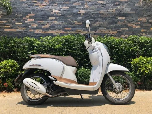 Скутер Honda Scoopy 2013 года