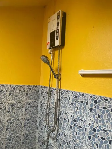 Bright clean bungalow with access to the pool and flowering garden, 1 bedroom, Kata Karon