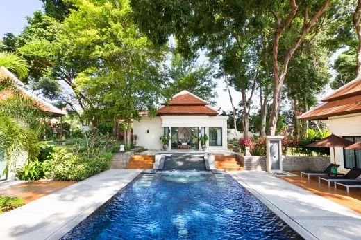 Villa with pool and garden (3 bedrooms)