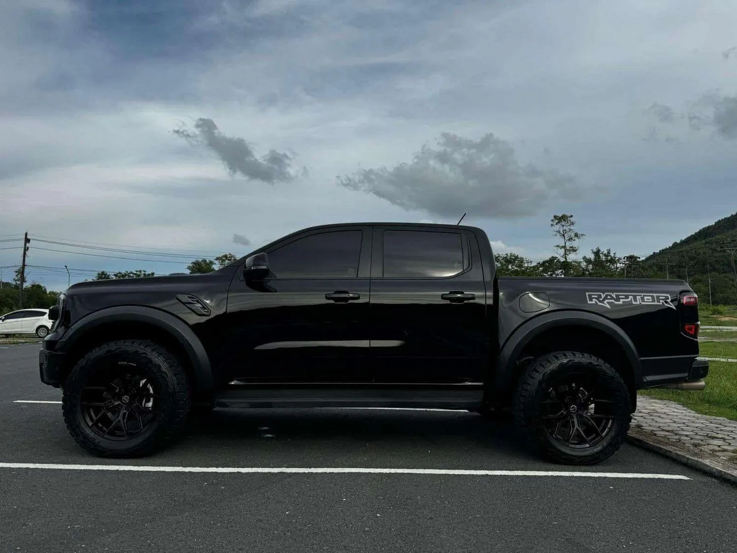 Ford Raptor V6 397 hp